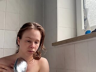 18 year old-amateur-american-big natural tits-big nipples-porn